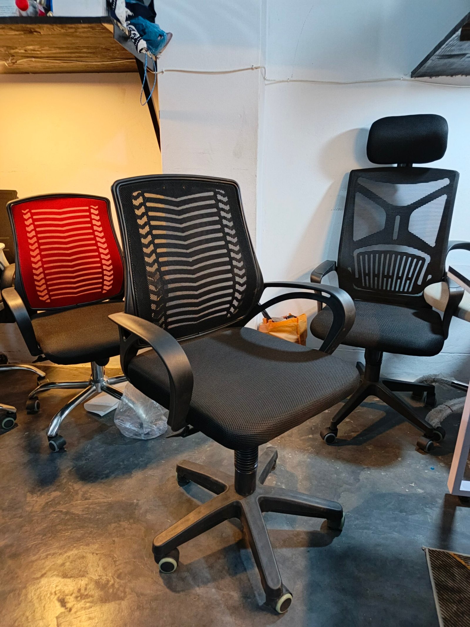 Executive V Mesh Chair - Image 3