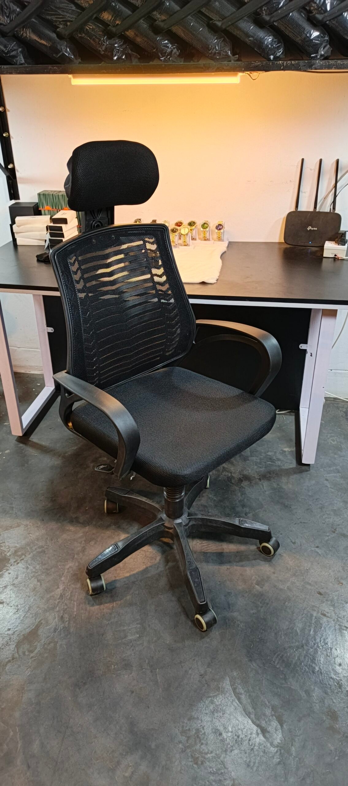 Executive V Mesh Hulk - Image 2